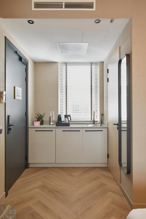 Breathe Boutique Hotel Лейден Экстерьер фото